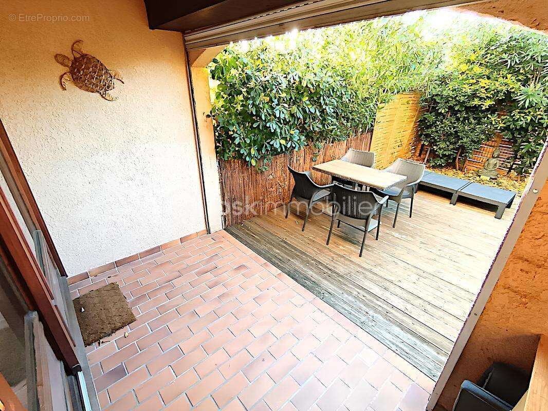 Appartement à SIX-FOURS-LES-PLAGES