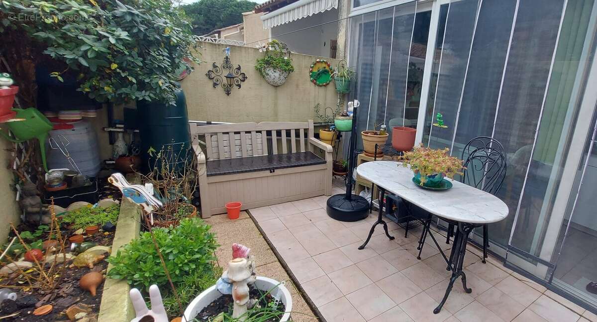 UNIQUEMENT chez Santoni, jolie maison de type T5 avec stationnement proche plage - photo 12
