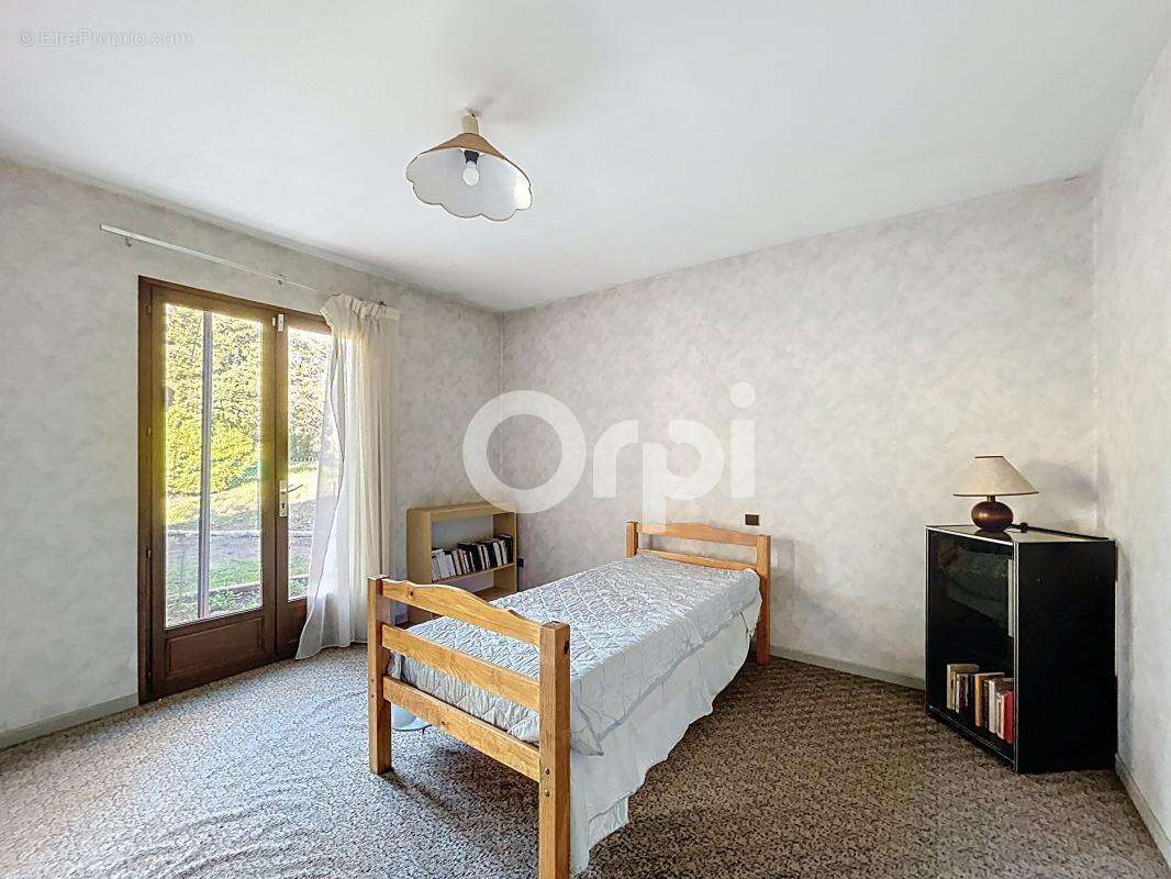 Maison à ROQUEBRUNE-SUR-ARGENS