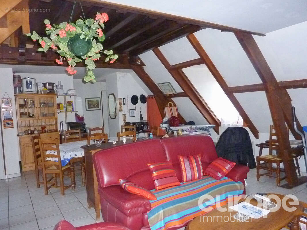 Maison à SAUVIGNY-LE-BOIS