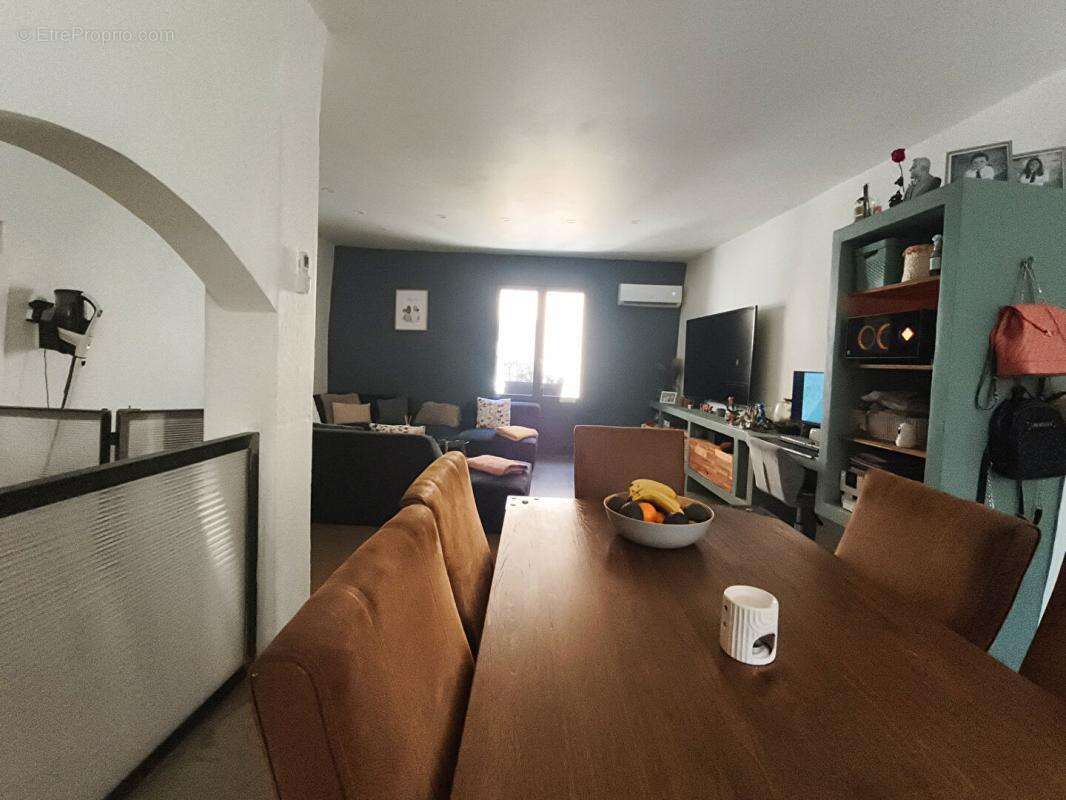 Maison à MONTEUX