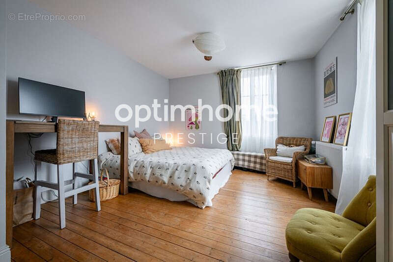 Maison à MORET-SUR-LOING