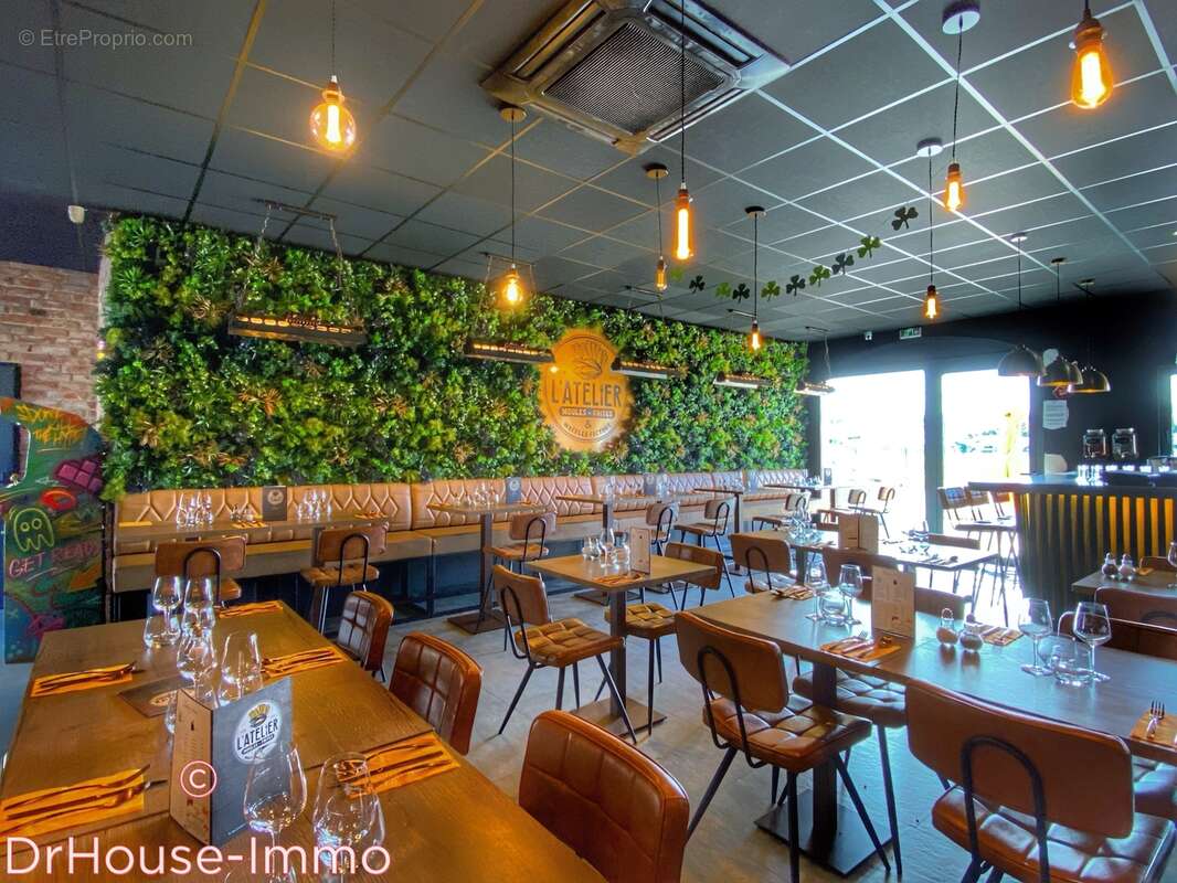 Commerce à GAREOULT