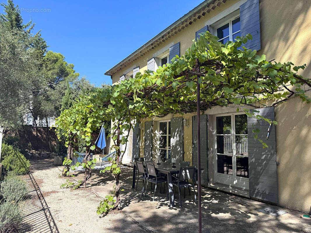Maison à VILLENEUVE-LES-AVIGNON
