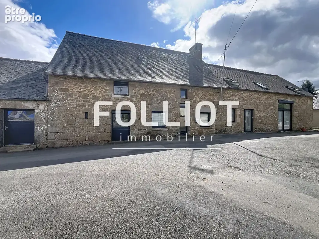 Maison à FOUGERES