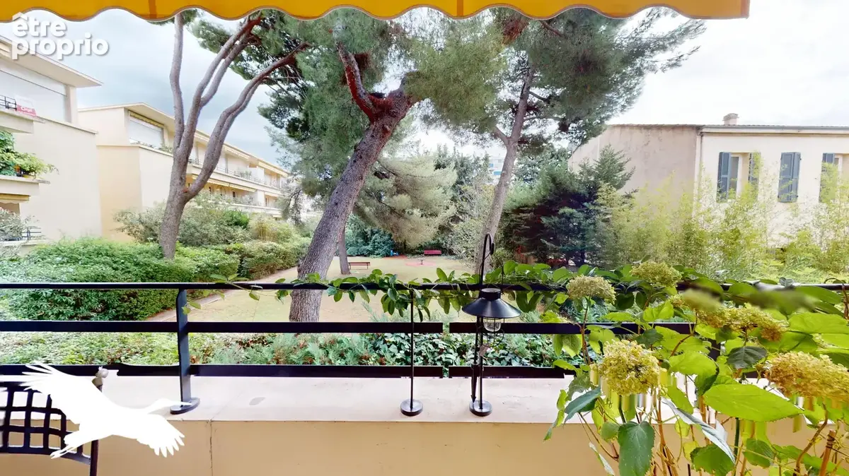 A VENDRE - Marseille 13009 - Secteur Mazargues, Appartement 3 pièces 75m² avec terrasse de 21m² et box et sous-sol - photo 3