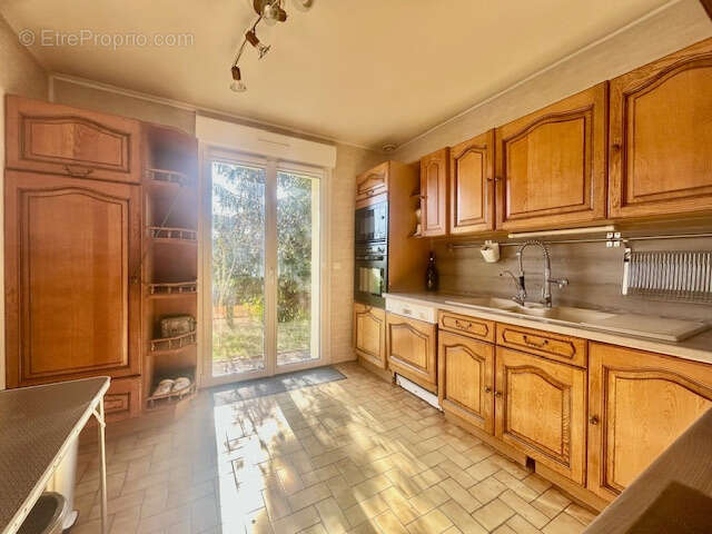 Maison à LA VILLE-DU-BOIS