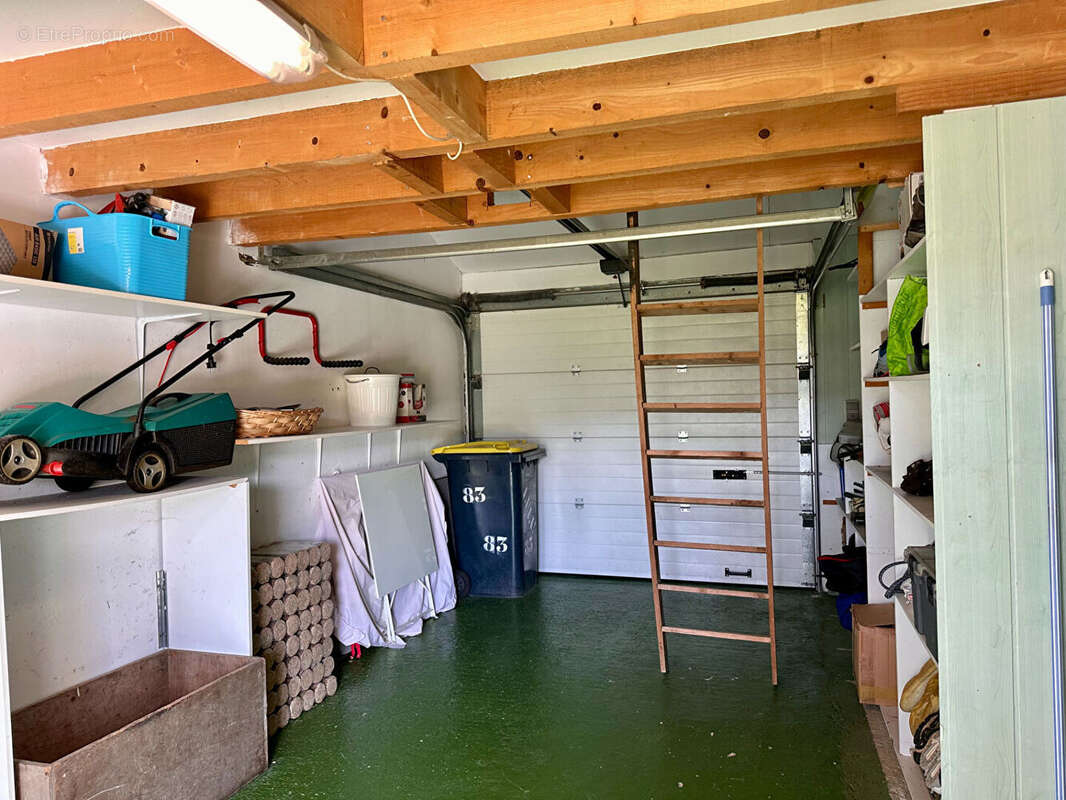 Maison à POUILLY-LE-MONIAL