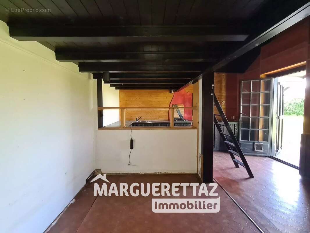 Maison à PEILLONNEX