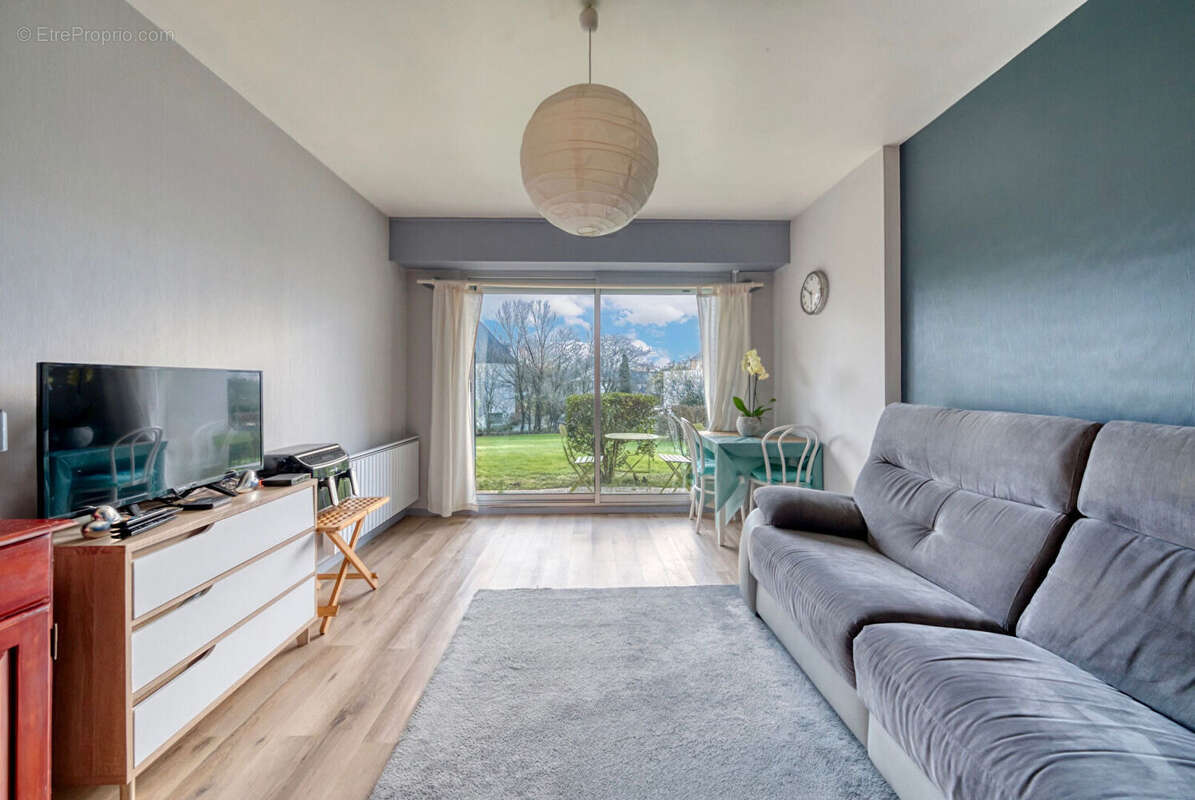 Appartement à VEZIN-LE-COQUET