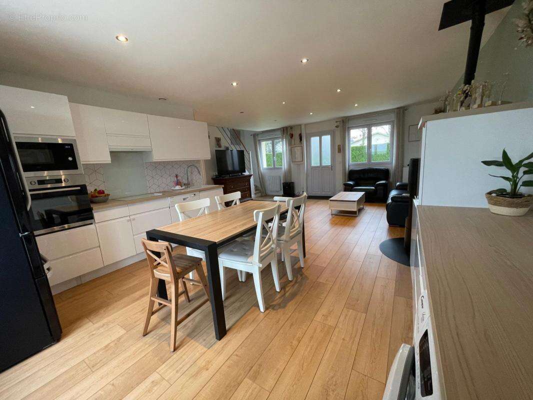 Maison à SAINT-VICTOR-L&#039;ABBAYE