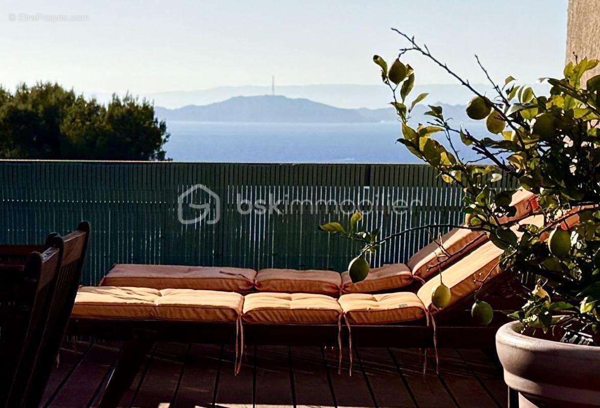 Appartement à MARSEILLE-8E