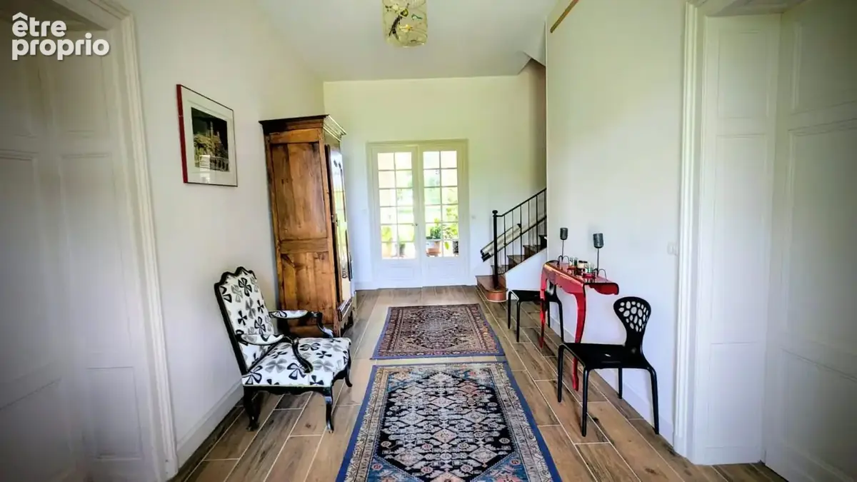 Maison 320 m² à Layrac  - photo 5