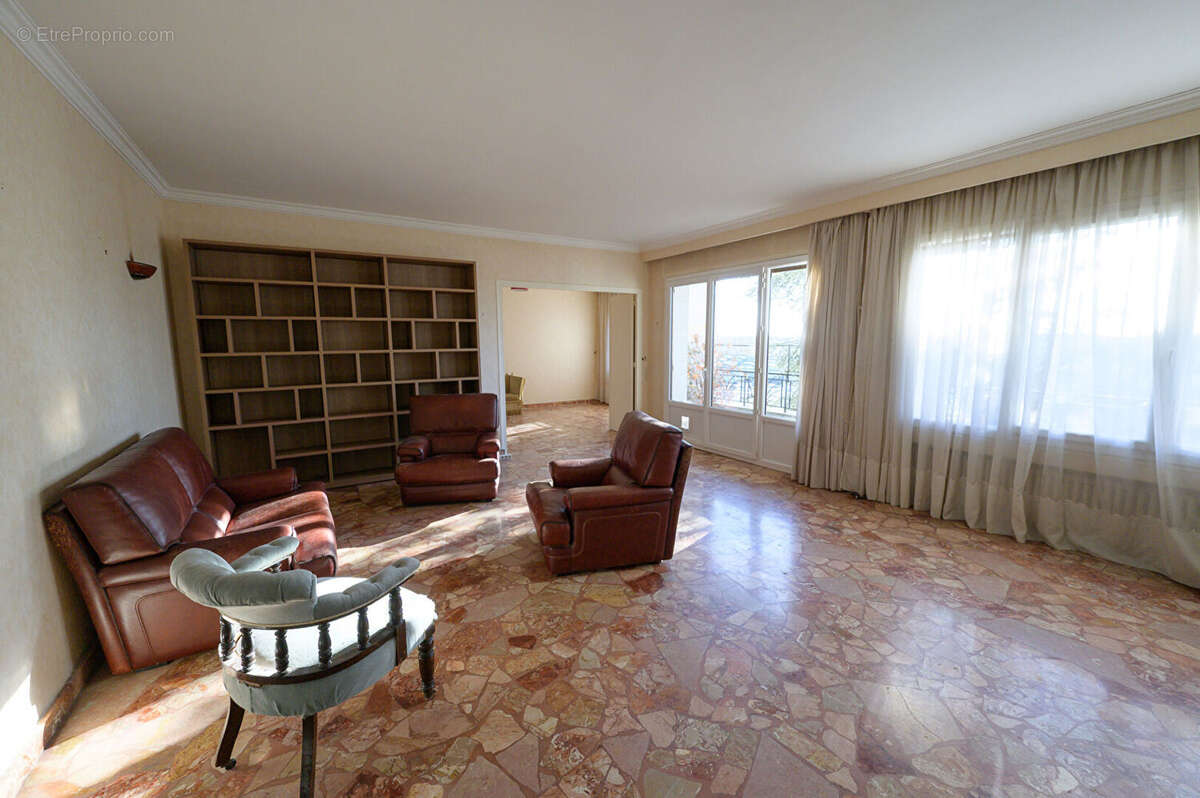 Appartement à FONTENAY-SOUS-BOIS