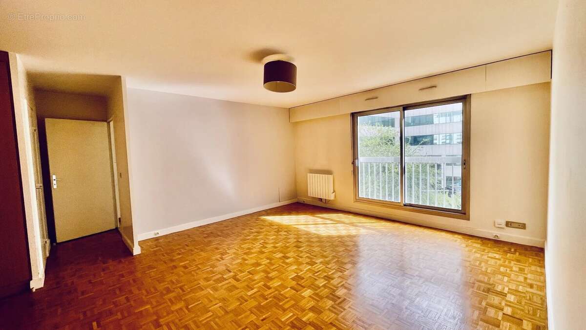 Appartement à LEVALLOIS-PERRET