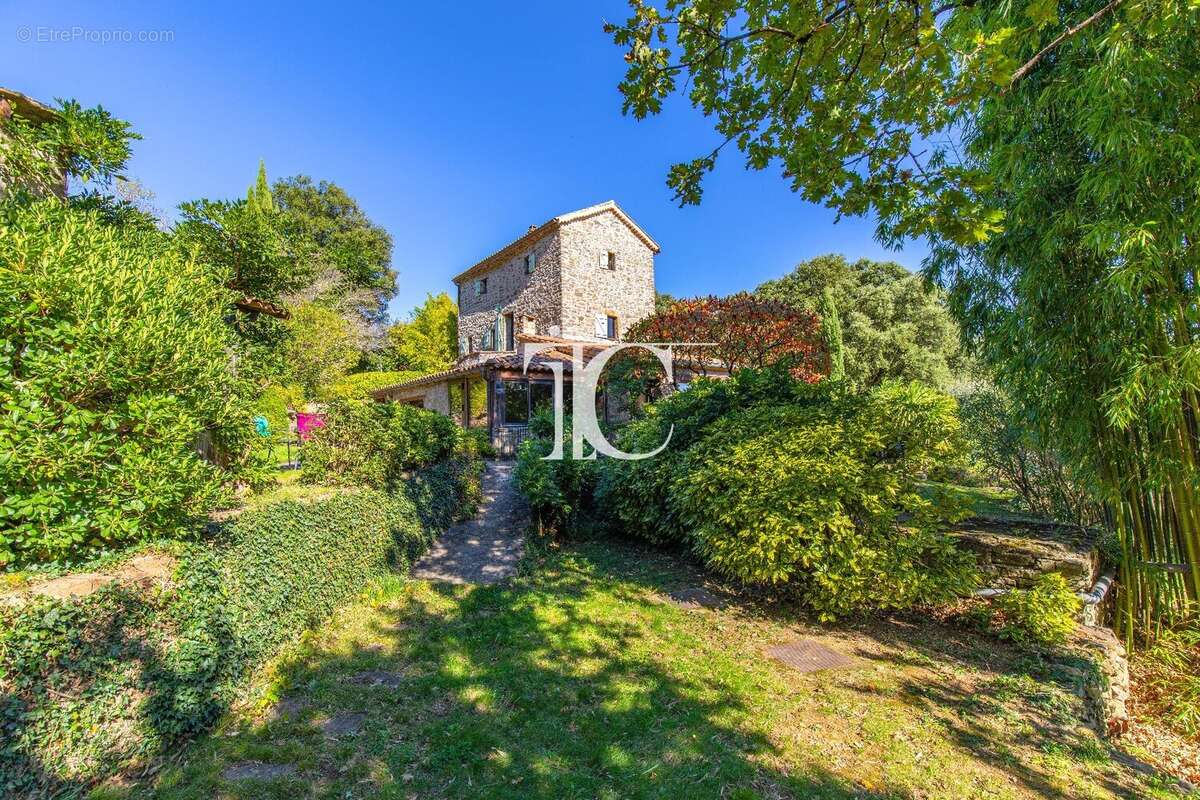 Maison à SAINT-AMBROIX