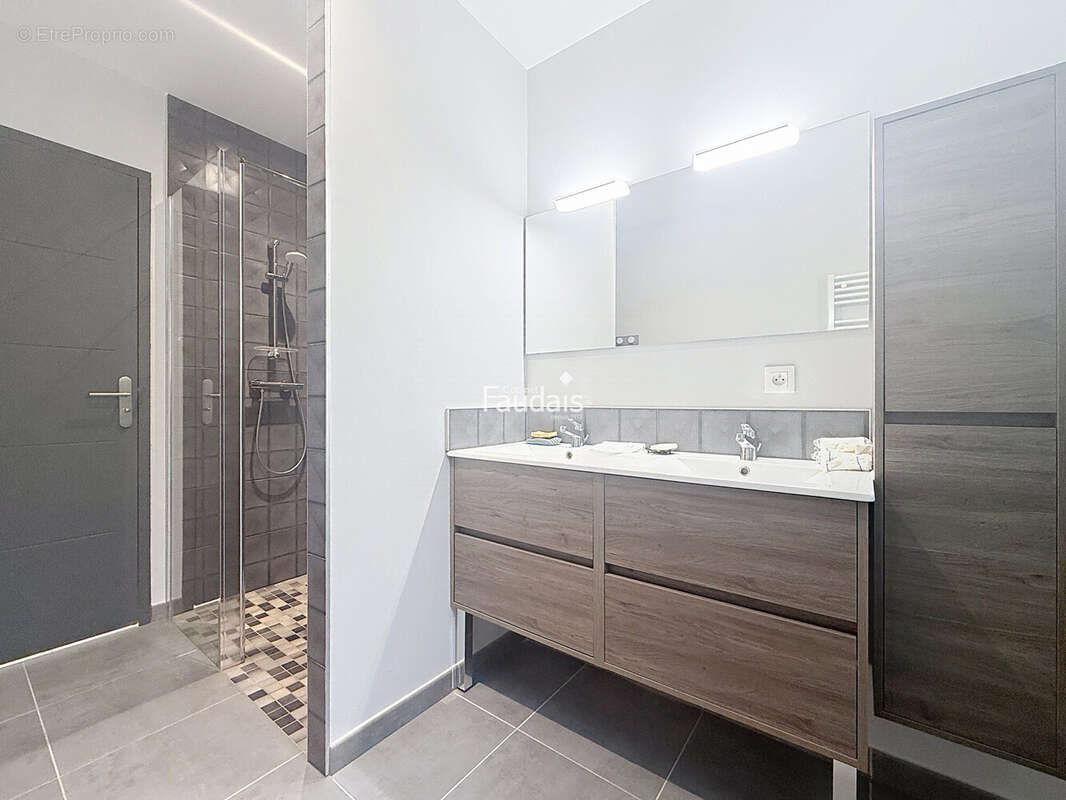 Maison 115 m² à Saint-Lo  - photo 5