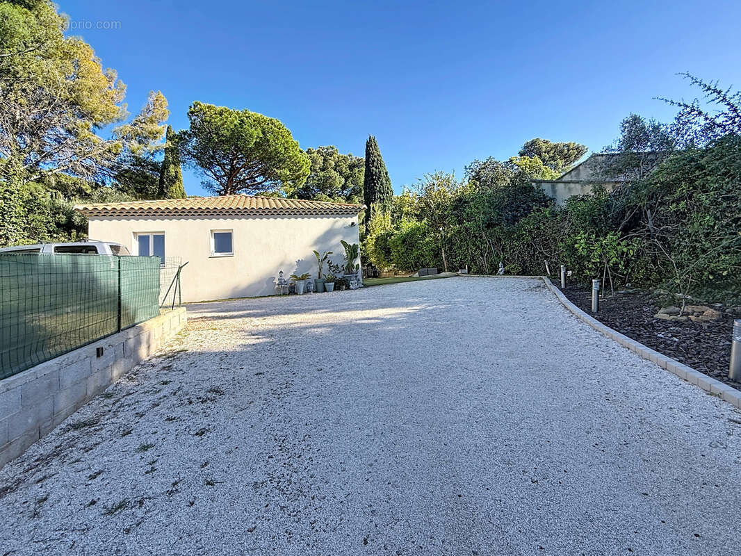 Maison à SIX-FOURS-LES-PLAGES