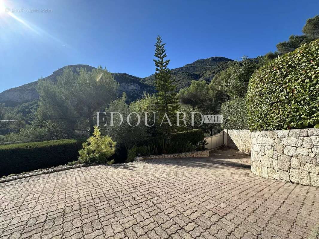 Maison à ROQUEBRUNE-CAP-MARTIN