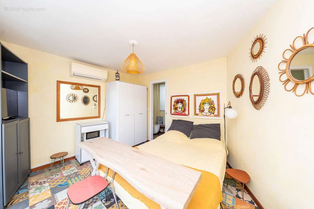 Cannes croix des gardes - maison de caractere – beaux volumes - photo 14
