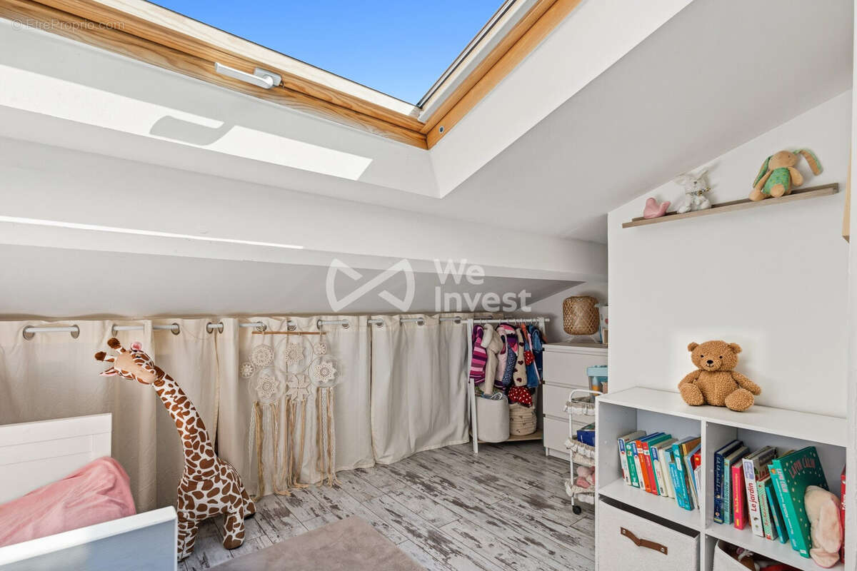 Maison 66 m² à Cogolin  - photo 8