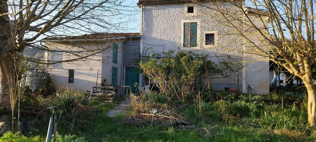 Maison à CLERMONT-DESSOUS