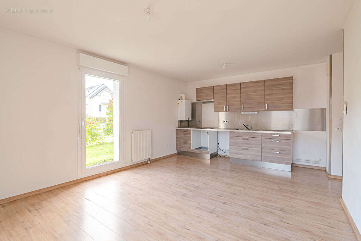 Appartement à FLEURY-SUR-ORNE