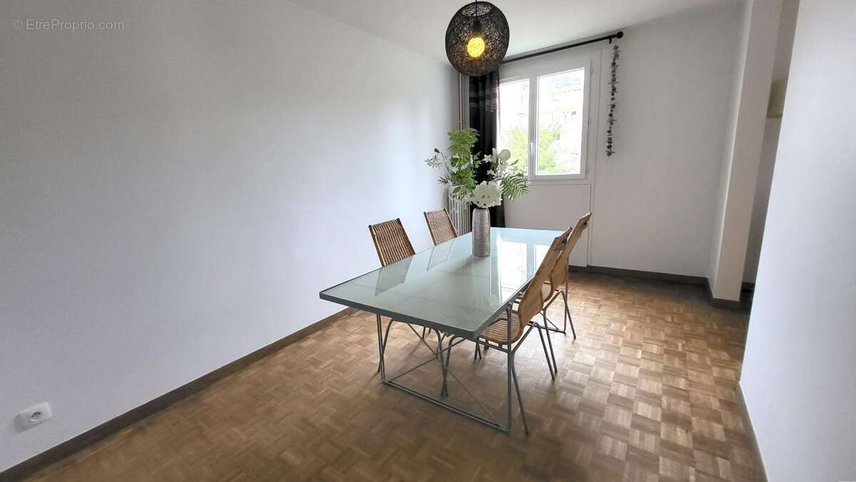 Appartement à COMPIEGNE