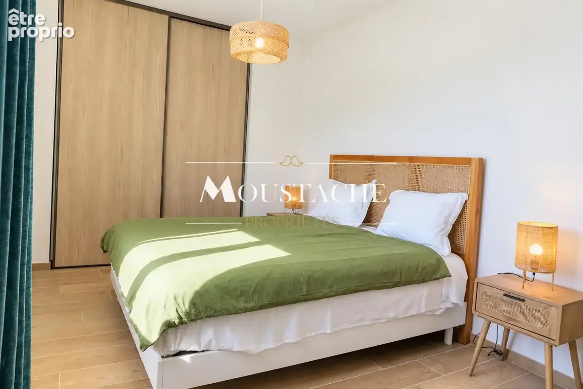 Villa / maison récente aux belles prestations - centre-ville royan - - photo 12