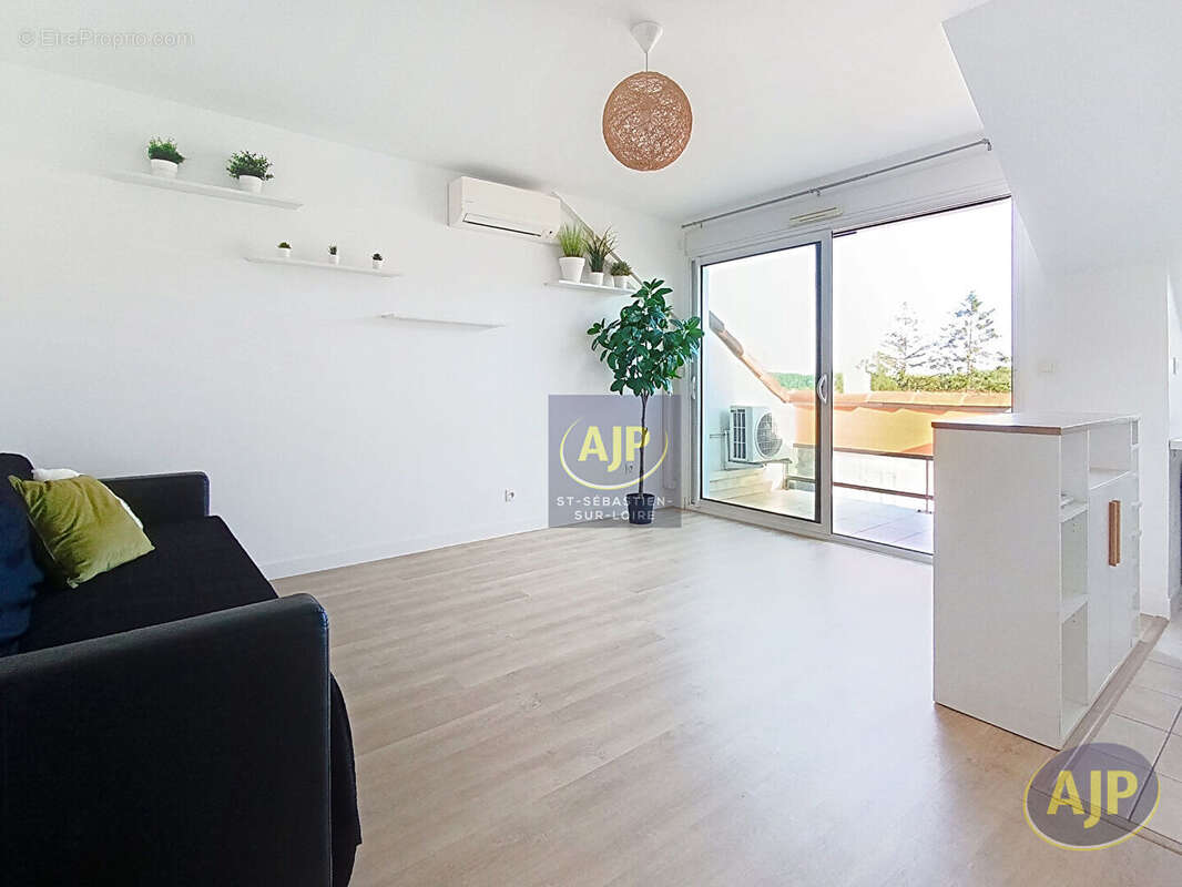 Appartement à SAINT-SEBASTIEN-SUR-LOIRE