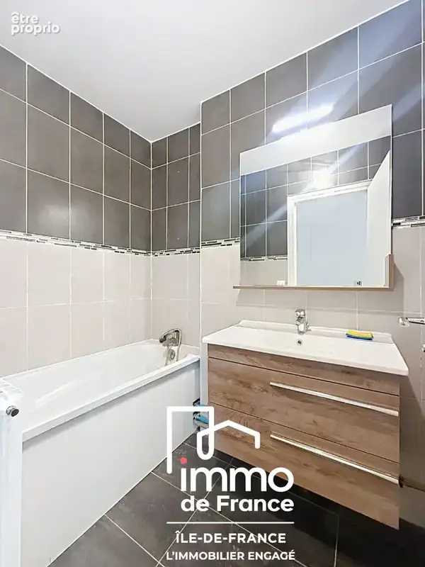 Studio rénové - Le Bourget - photo 7