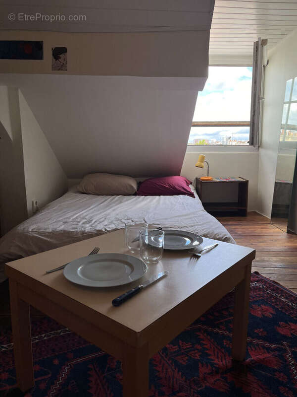 Appartement à PARIS-10E