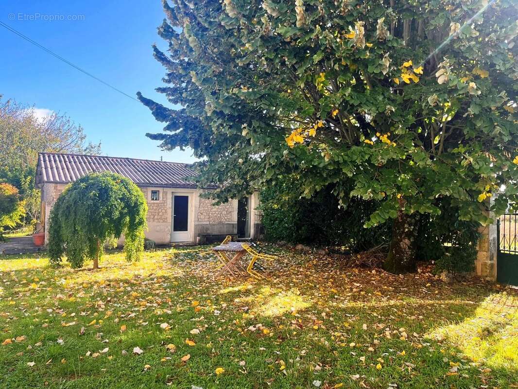 Fabuleuse propriété en pierres avec vues splendides sur la campagne! - photo 17