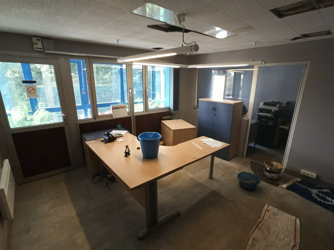 Commerce à AIXE-SUR-VIENNE