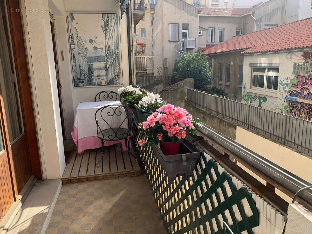 Appartement à MARSEILLE-8E