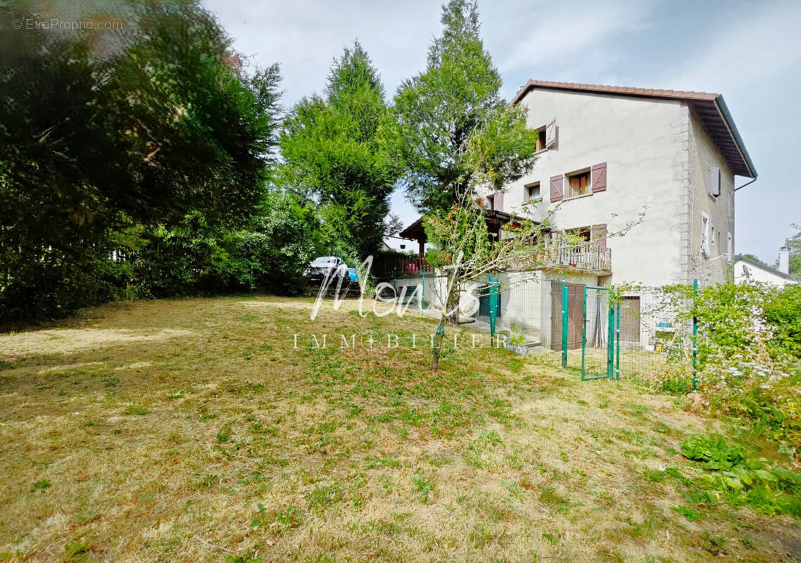 Maison à SAVIGNY
