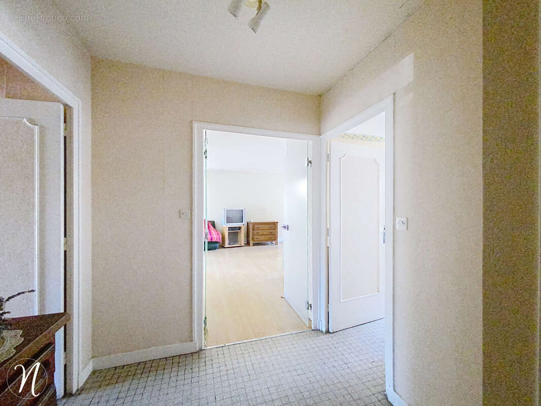 Appartement à SAINT-ETIENNE