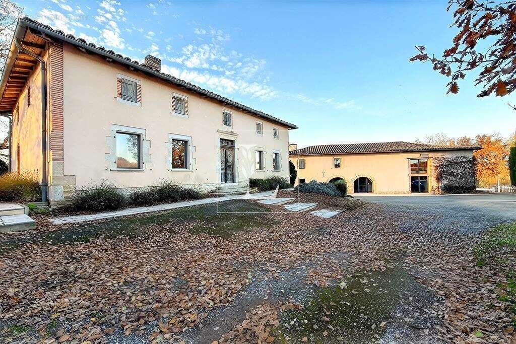 Maison à PUYGAILLARD-DE-QUERCY