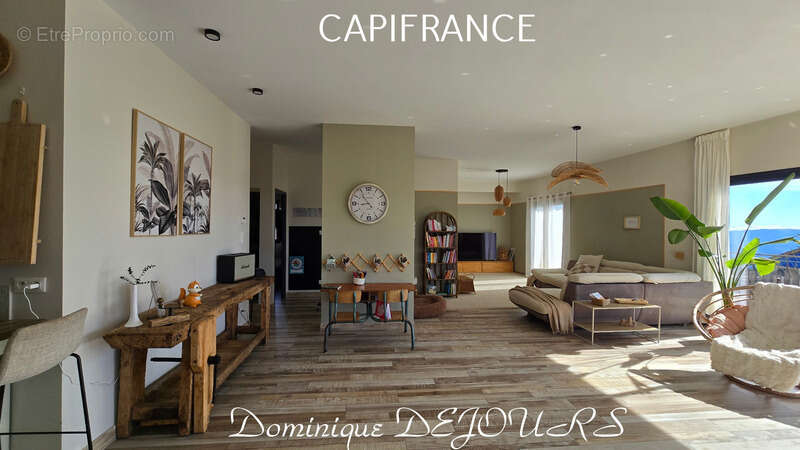 Ardèche - Magnifique Maison d'architecte de 184 m² habitable - Bel espace extérieur - Vue panoramique sur les montagnes ardèchoi - photo 22