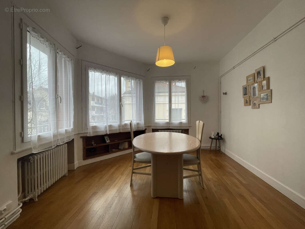 Appartement à VICHY