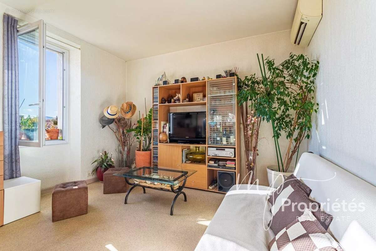 Appartement à LE LAVANDOU