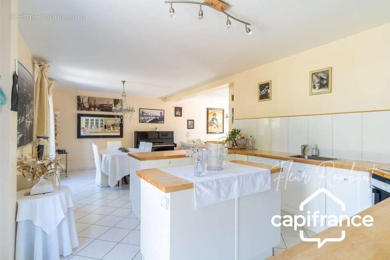 Maison à LEVIS-SAINT-NOM