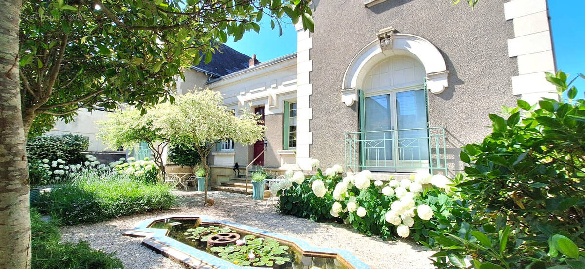 Maison à CHINON