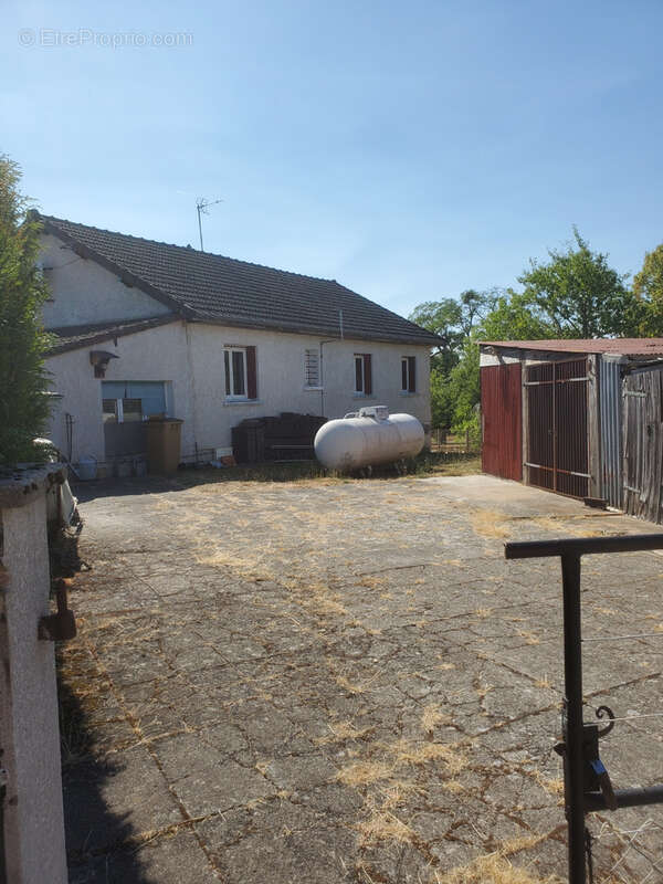 Maison à LA NOCLE-MAULAIX