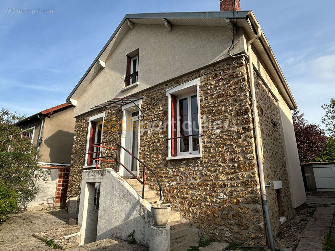 Maison à VILLENEUVE-SAINT-GEORGES