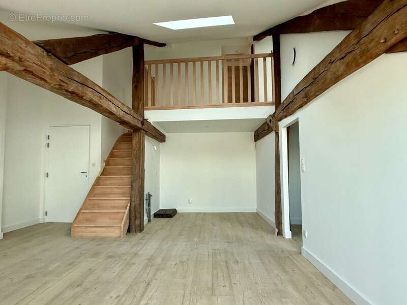 Appartement à PARAY-LE-MONIAL