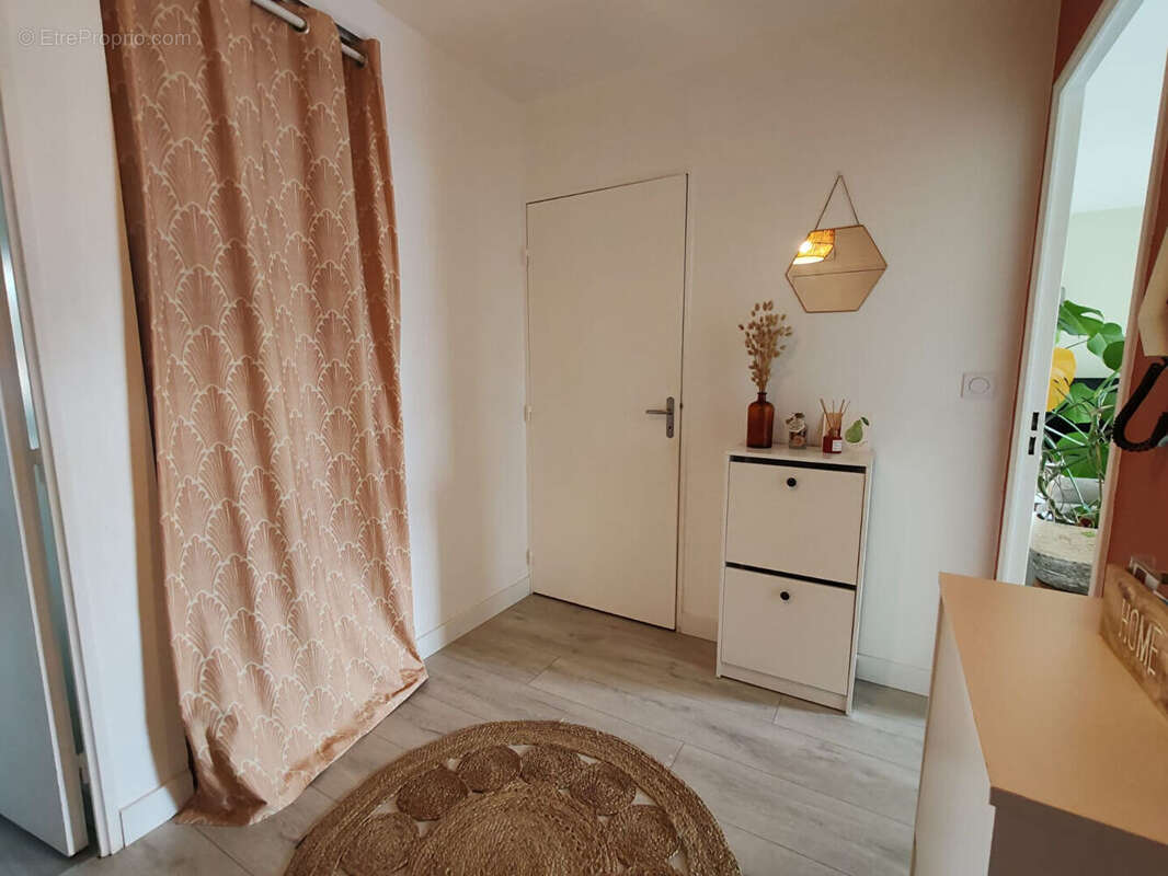 Appartement à SAINT-SEBASTIEN-SUR-LOIRE