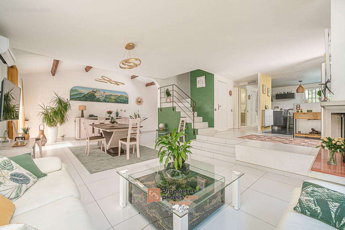 Maison à MARSEILLE-8E