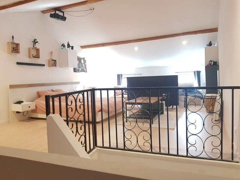 Maison à VILLECHENEVE