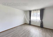 Appartement à VINON-SUR-VERDON